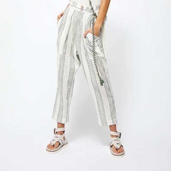 Free People Pants - Free People NWT Semi Sweet Cropped Pants Ivory Med